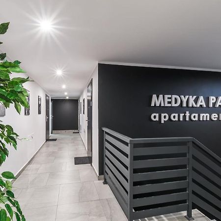 Apartamenty Medyka Park Extérieur photo