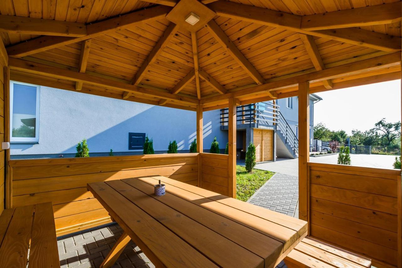 Apartamenty Medyka Park Extérieur photo