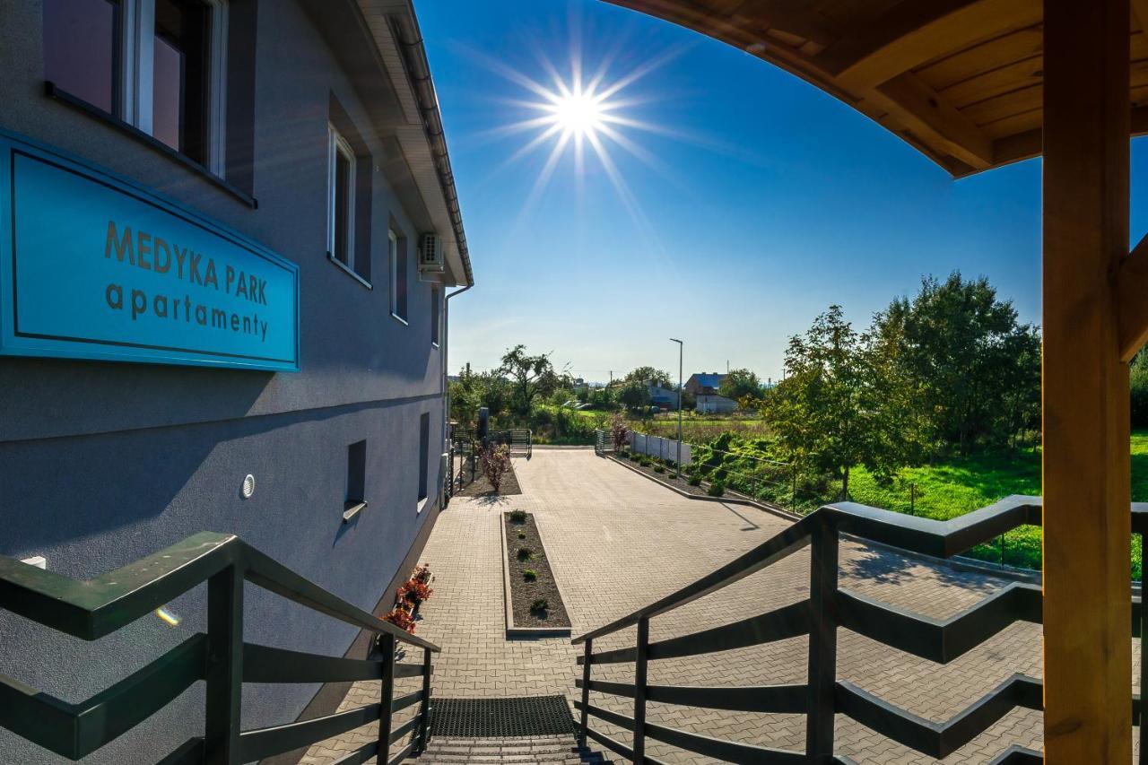 Apartamenty Medyka Park Extérieur photo