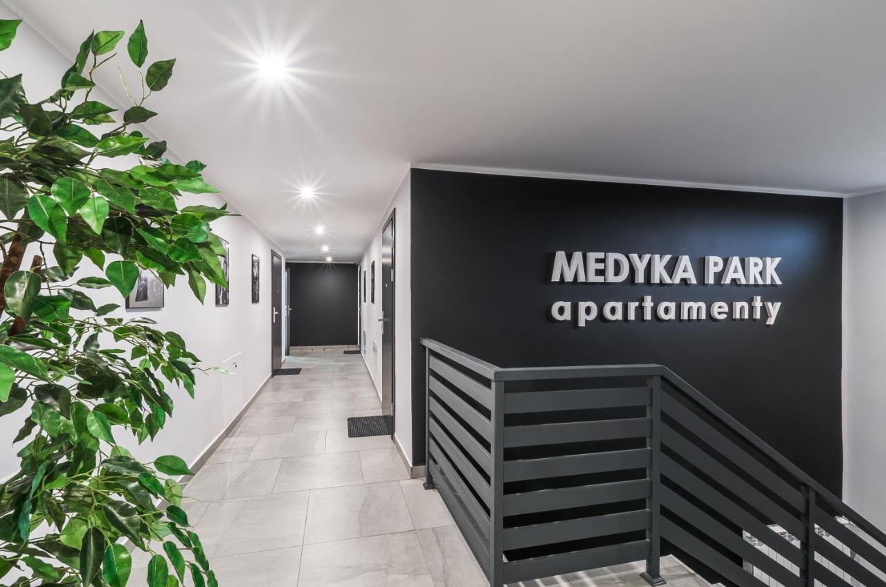 Apartamenty Medyka Park Extérieur photo
